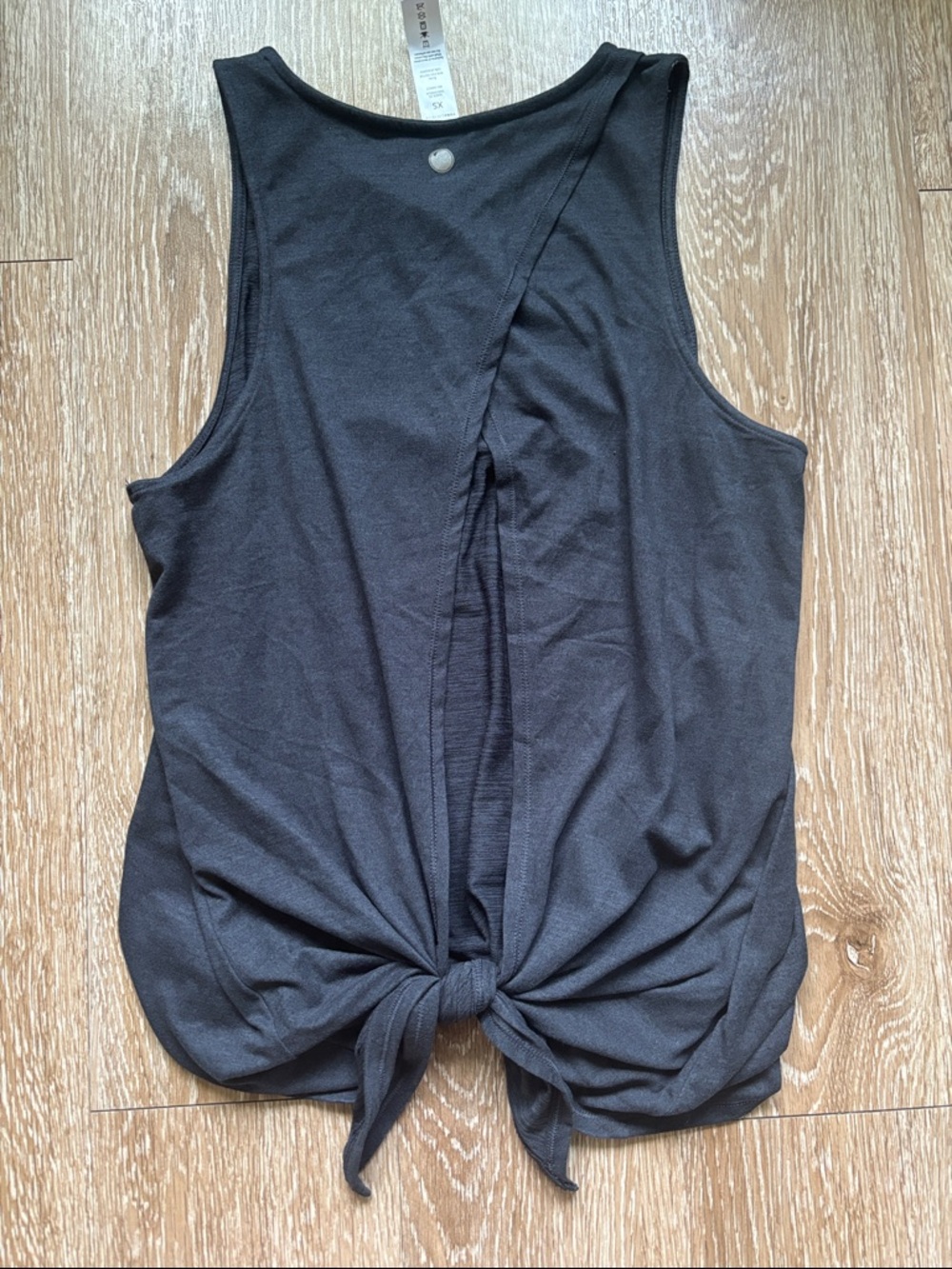 Yogalicious charcoal gray open/tie back workout tank, size XS